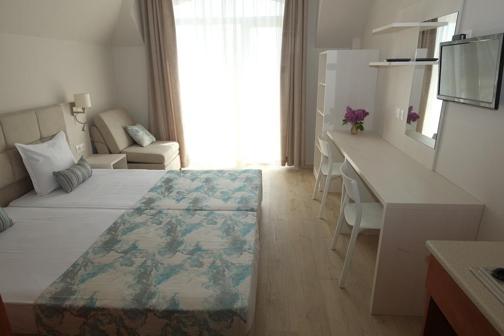 Helios Hotel บัลชิค ภายนอก รูปภาพ